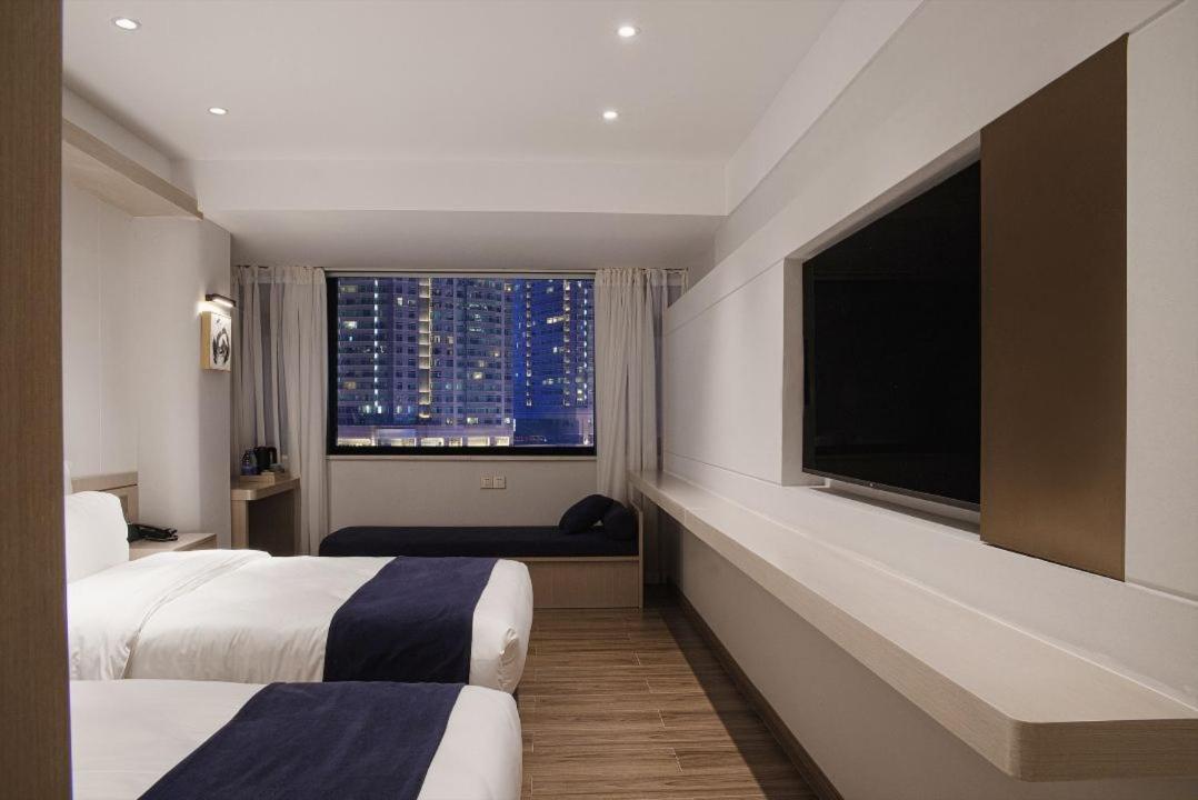 Walling Hotel - Chongqing Jiefangbei Hongyadong Екстер'єр фото